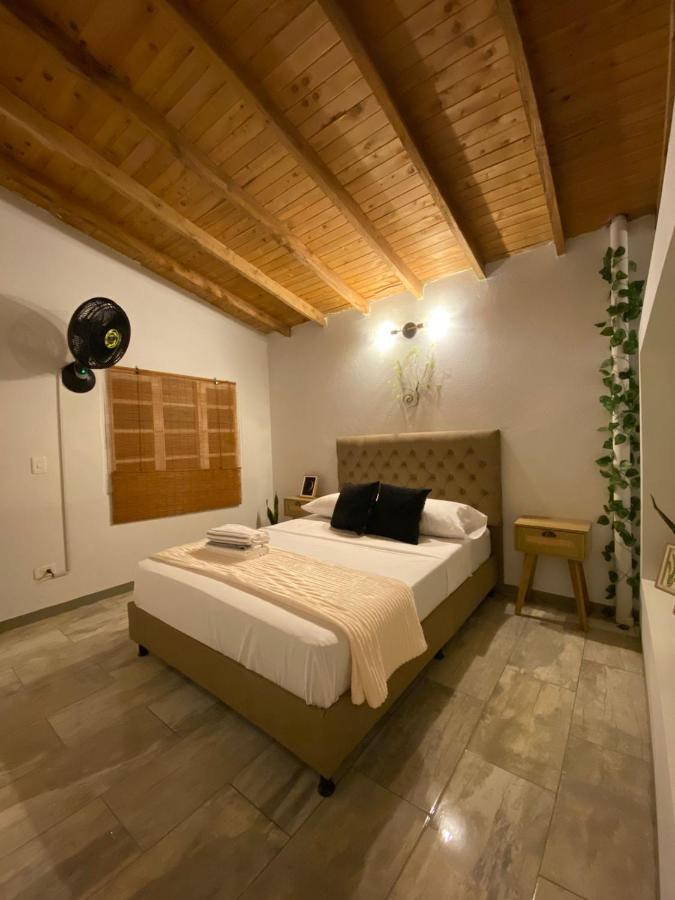 Subotanico Poblado, Medellin Apartment Bagian luar foto